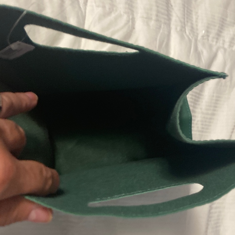 Bath & Body Works Emerald Green Textured Tote 9.5” x 7.5”x 4.5” - Picture 7 of 11